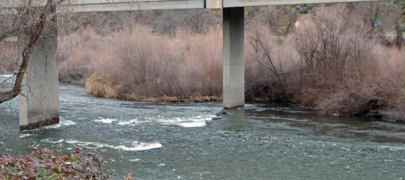 upper-kalmath-2 The Upper Klamath as it flows under the I-5 bridge.