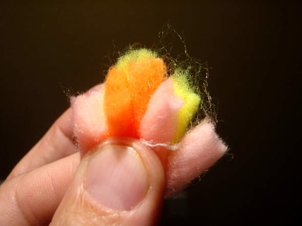 Folding the yarn