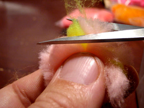Trimming the yarn ball